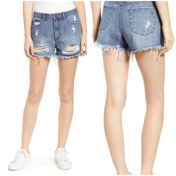 NWT Vintage Cut Highrise Distressed Jean Shorts - Picture 1 of 13